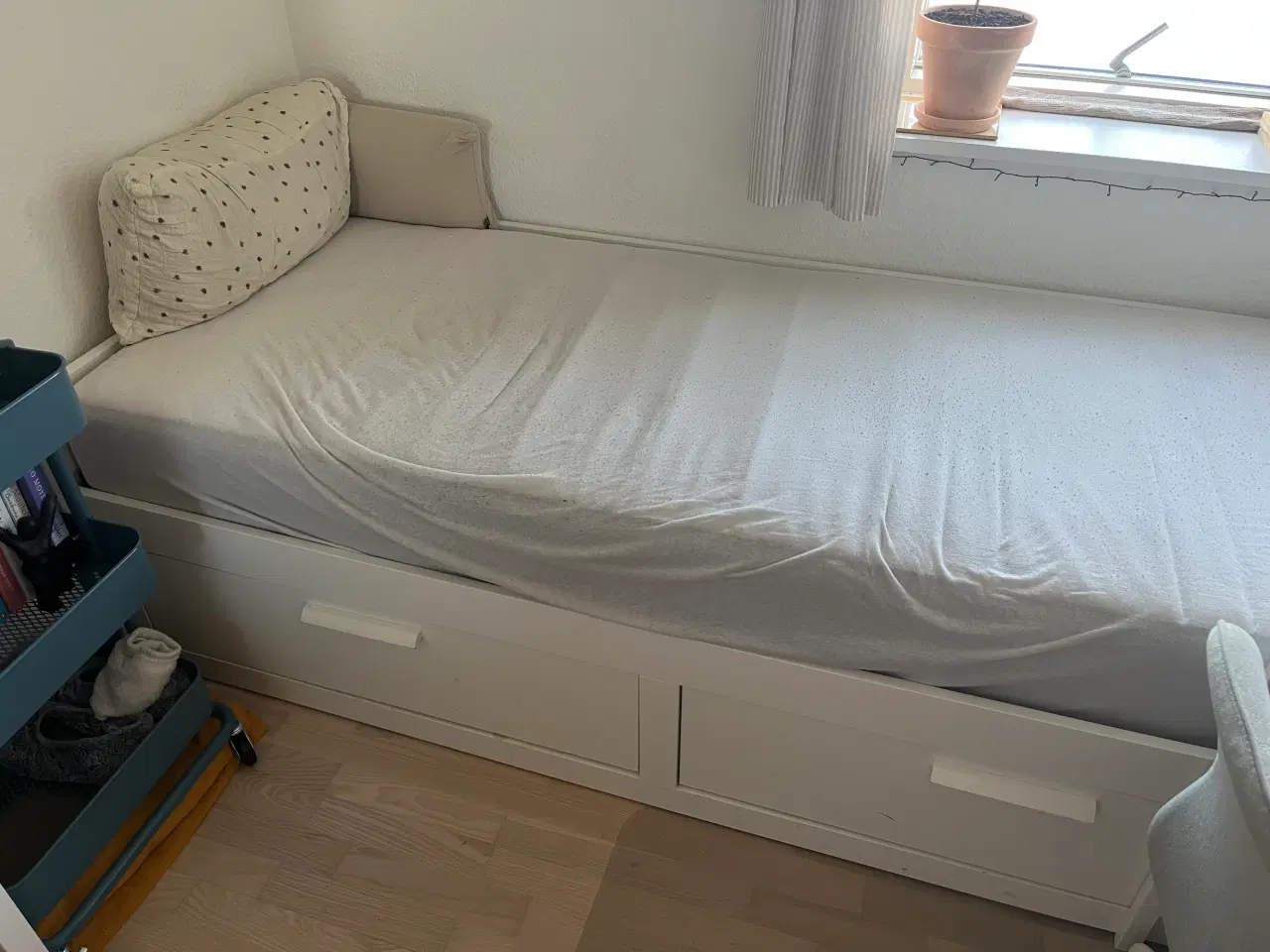 Billede 6 - Seng med opbevaring 