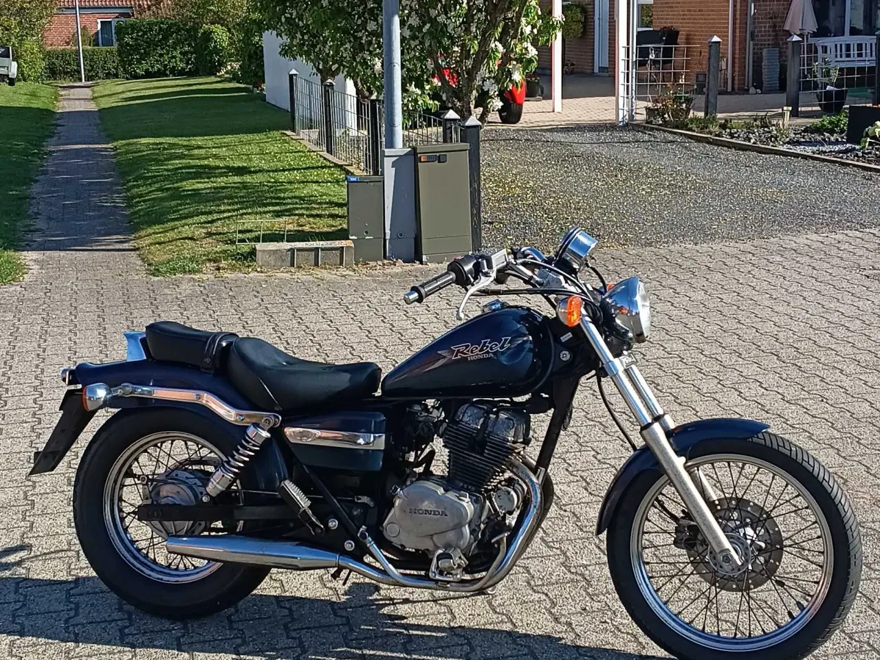 Billede 1 - Fin Rebel 250