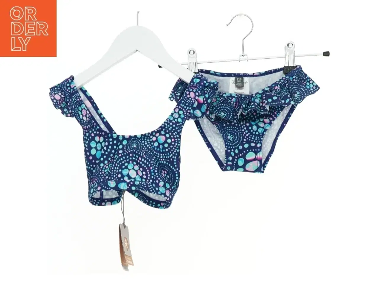 Billede 1 - Blå bikini med flæser og prikker (str. 110)