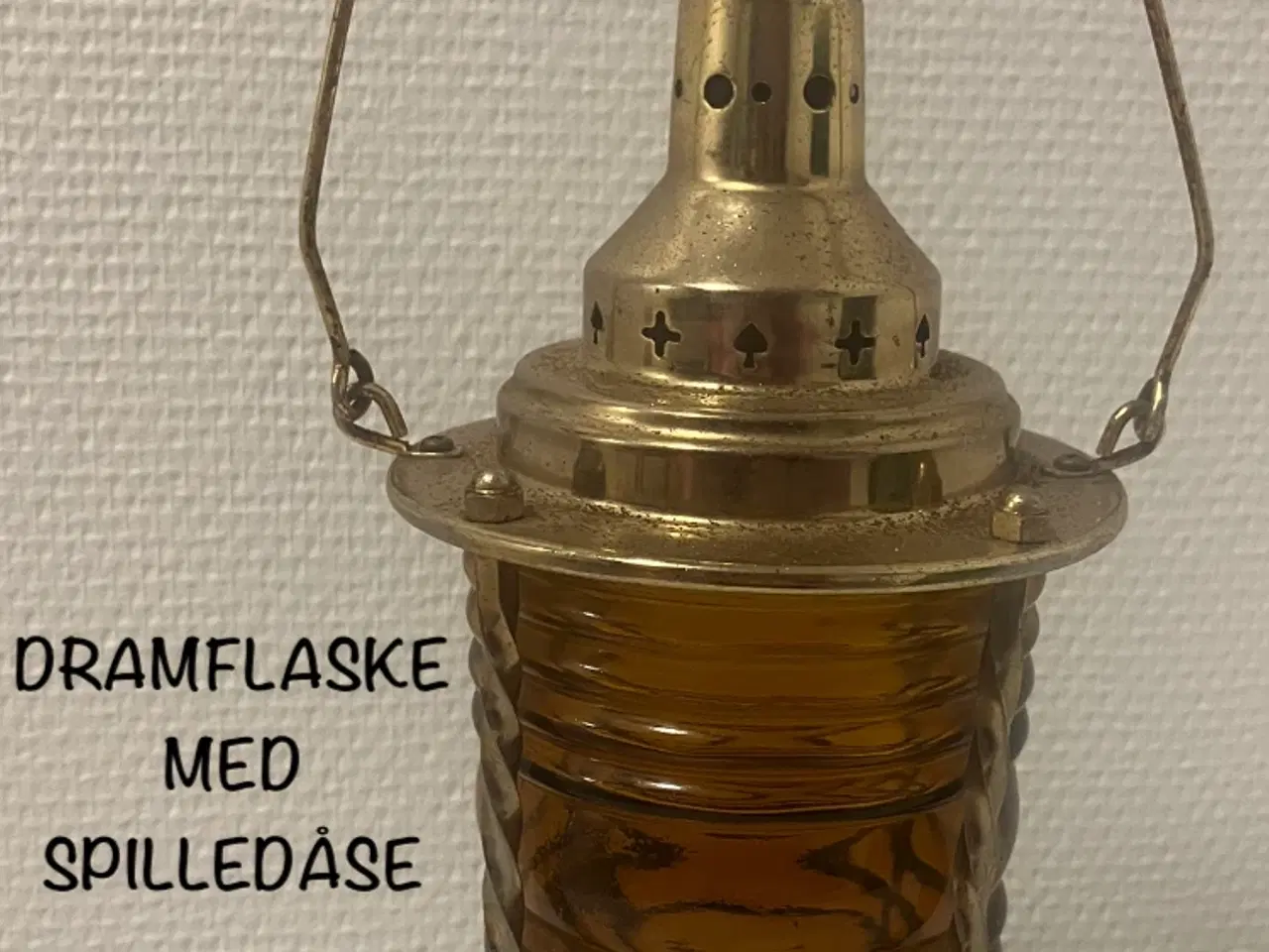 Billede 1 - Dramflaske med spilledåse 