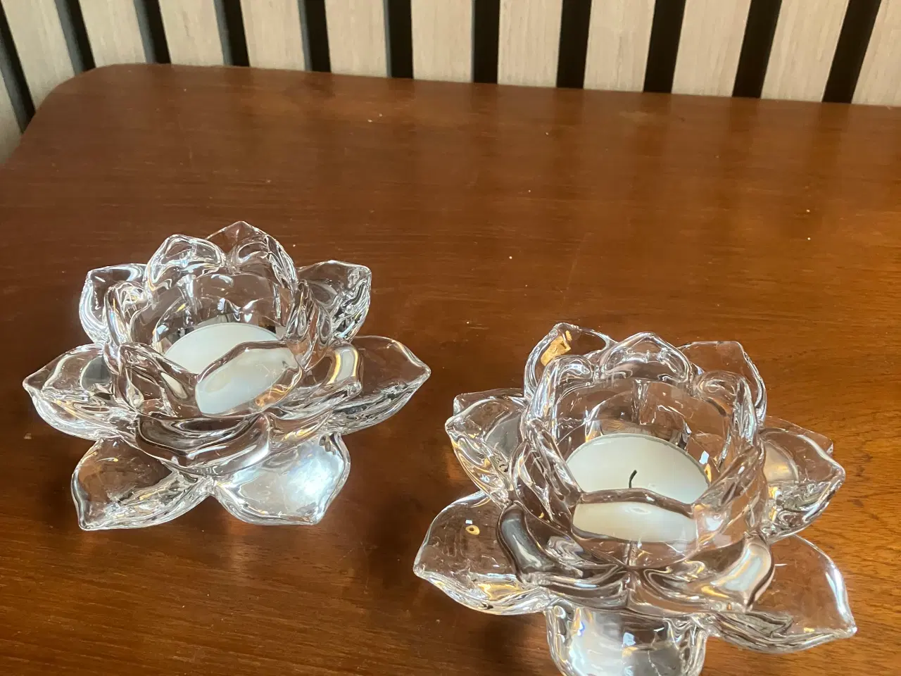 Billede 2 - Lotus lysestager i krystalglas