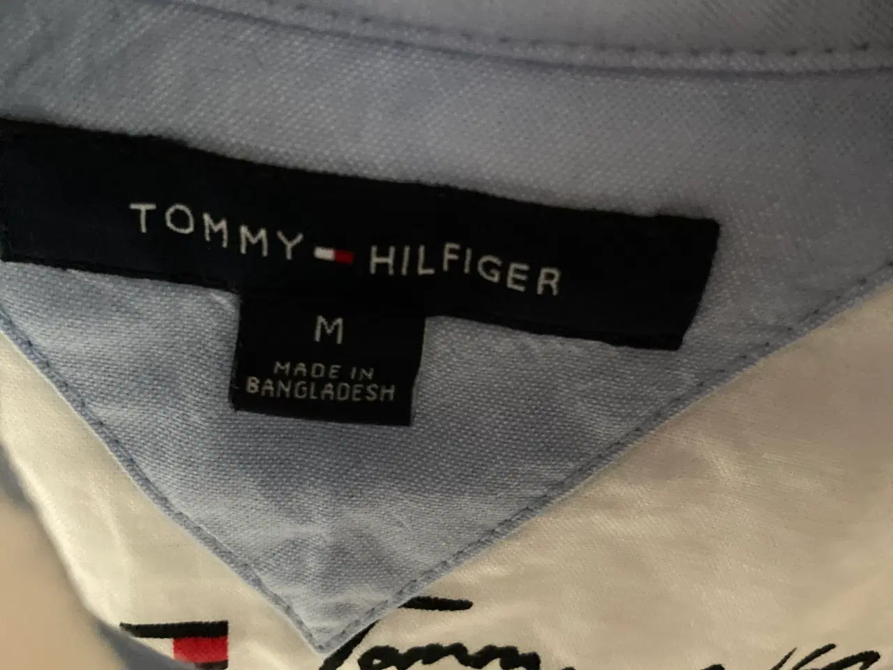 Billede 3 - Tommy Hilfiger skjorte