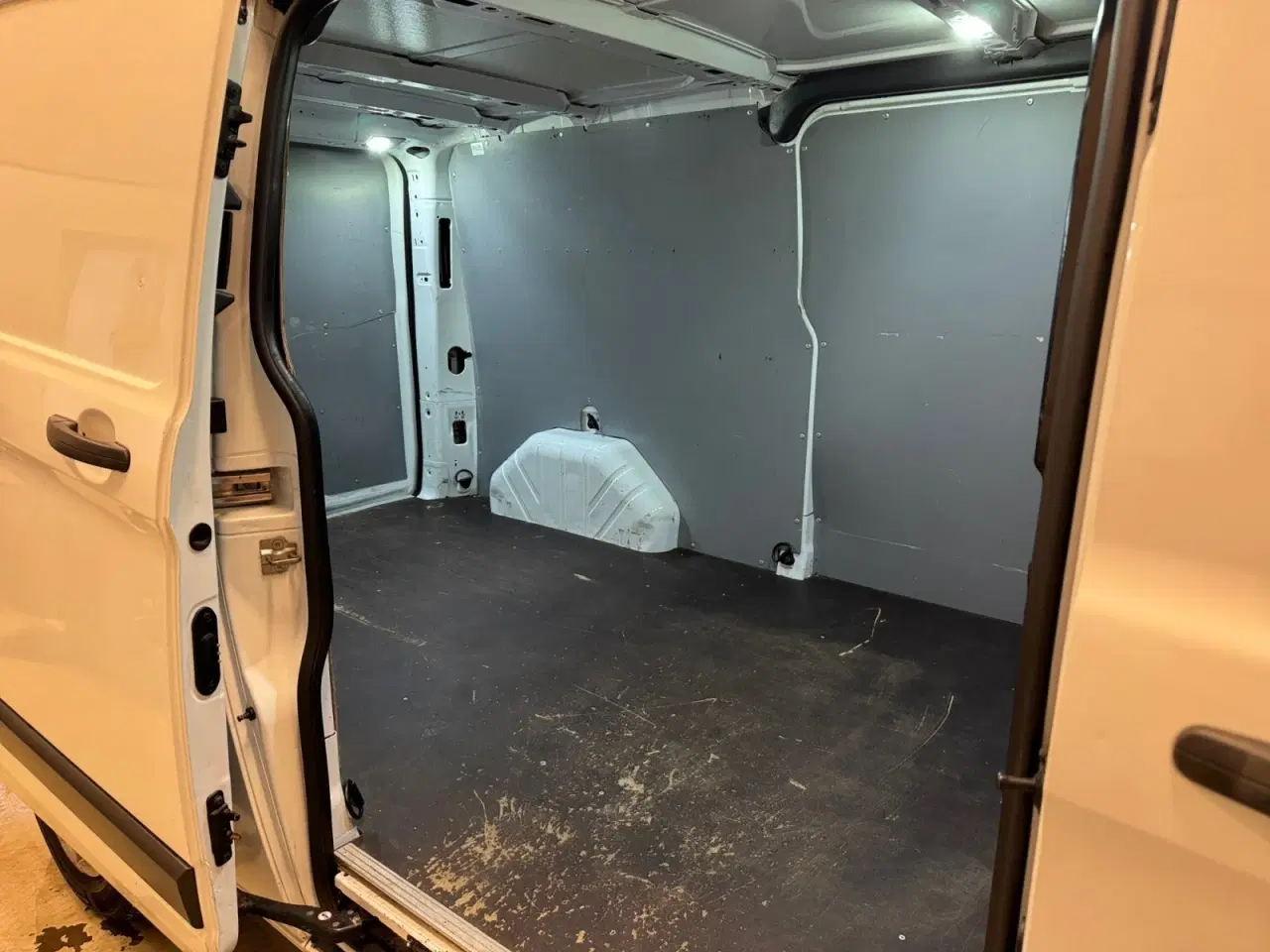 Billede 15 - Ford Transit 310 L2 Van 2,2 TDCi 125 Trend H2 FWD