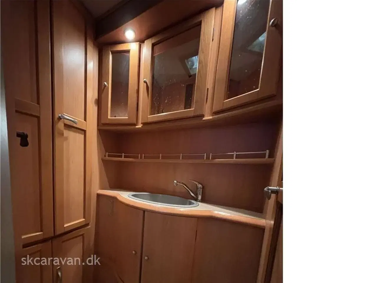 Billede 5 - 2006 - LMC Dominant 640 HTE   Stor Lækker vogn med centralvarme