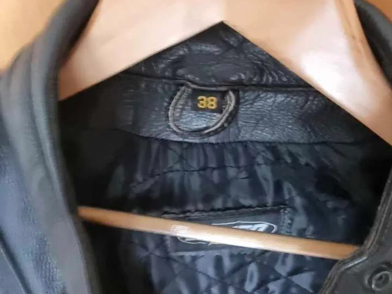 Billede 3 - MC jakke til kvinde str. 38