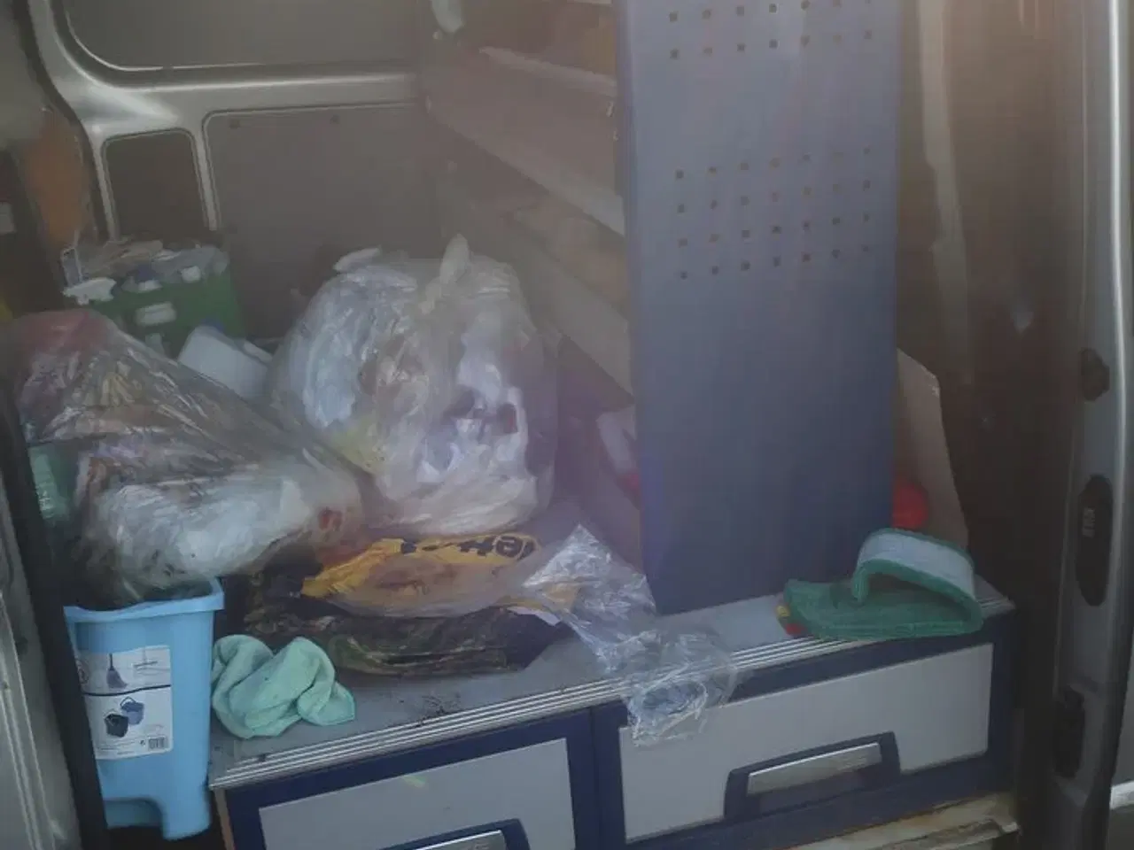 Billede 23 - Varebil FORD TRANSIT CUSTOM VAN 2.0 TDCI - FWD (170 HK) med indhold