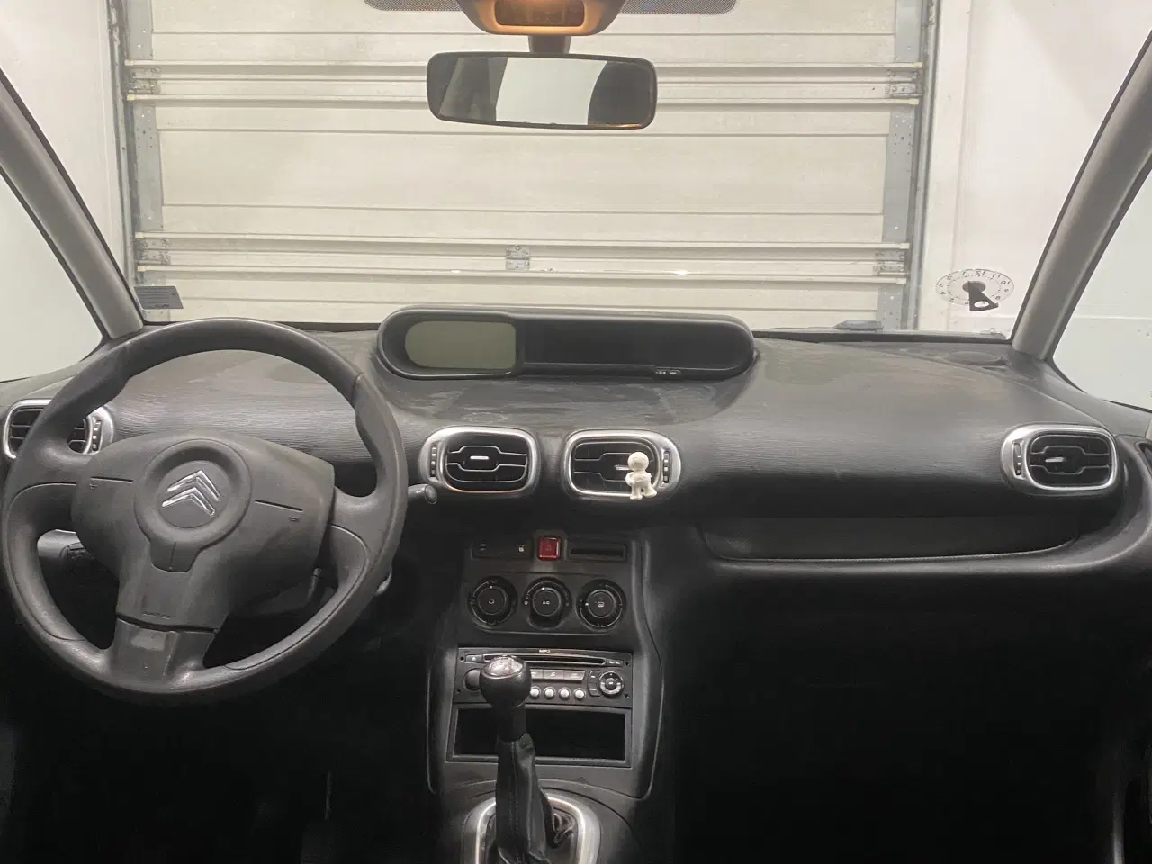 Billede 8 - God bil med 1 år til syn 🚘