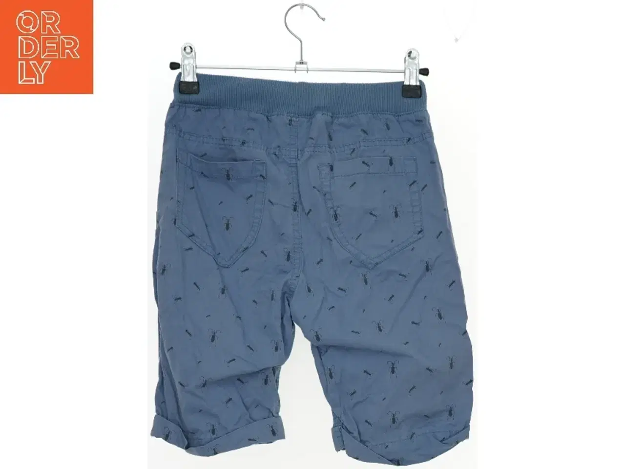 Billede 2 - Blå shorts med insektmønster fra Friends (str. 134)