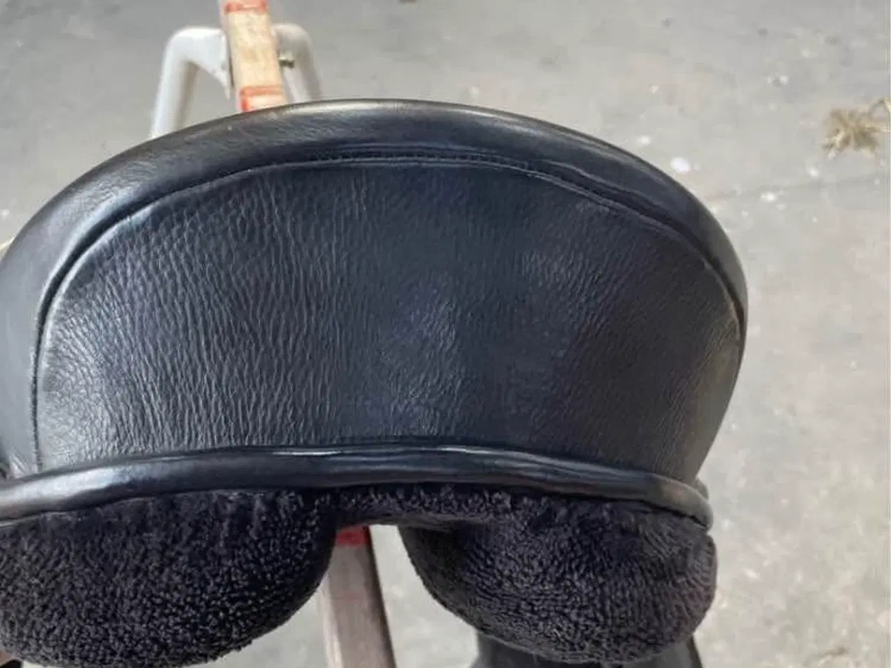 Billede 5 - Bomløs sadel Easytreck 16,5”