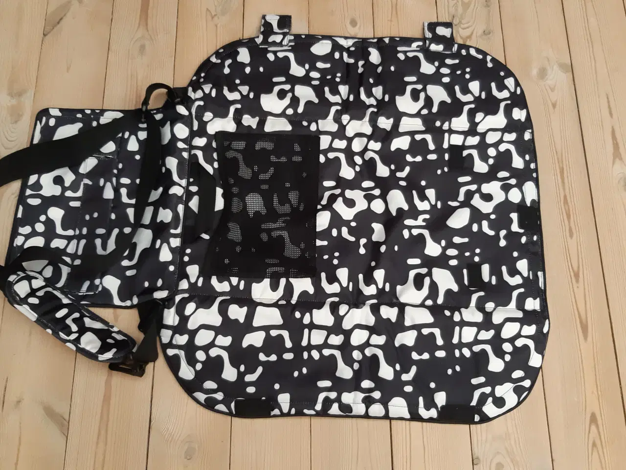 Billede 7 - Sengerand, pusletaske, babysvøb m.m. - se fotos