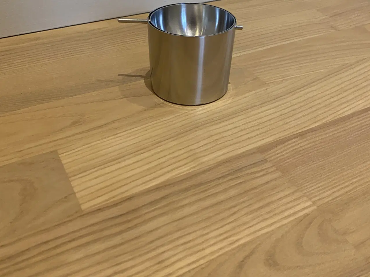 Billede 1 - Arne Jacobsen Stelton vippeaskebæger  i rustfrit s