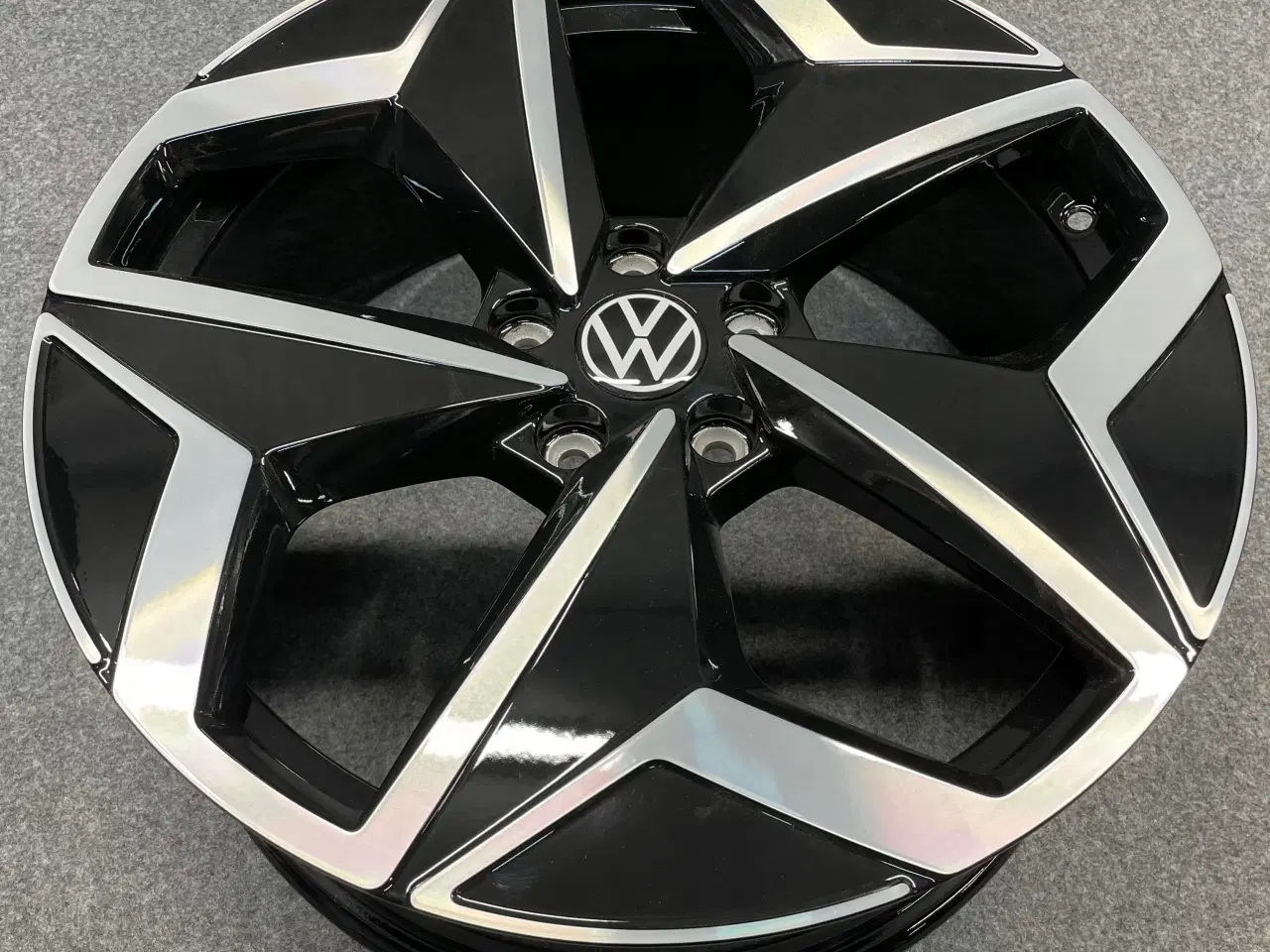 Billede 1 - ALUFÆLGE VW ID.3 ID3 ANDOYA 19"