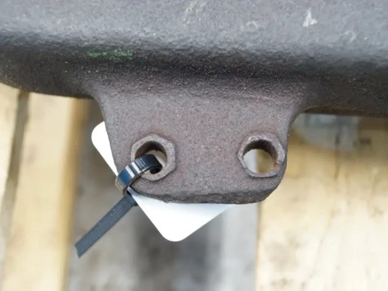 Billede 4 - John Deere 3040 Udstødningsmanifold R80982