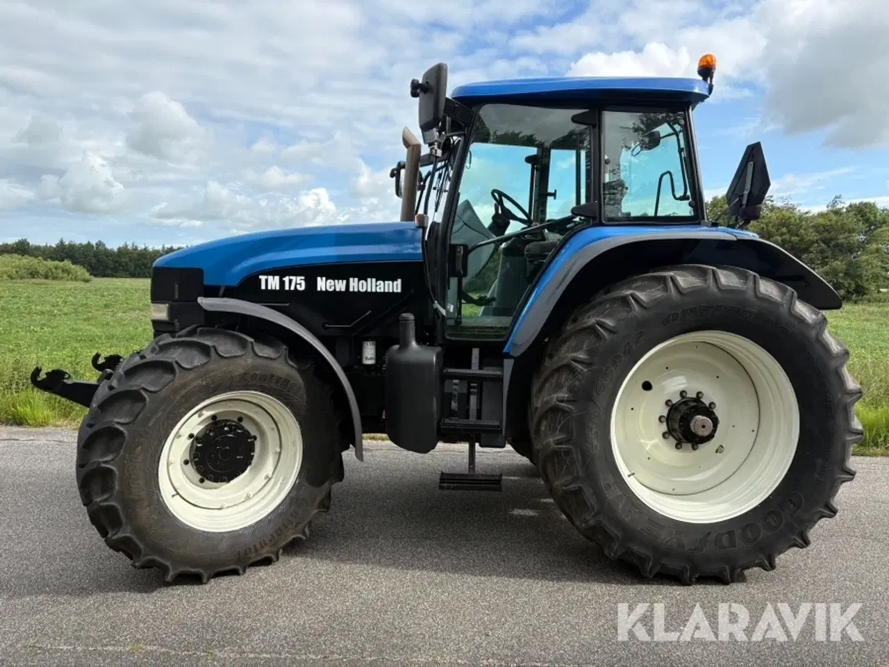 Billede 3 - Traktor New Holland TM 175