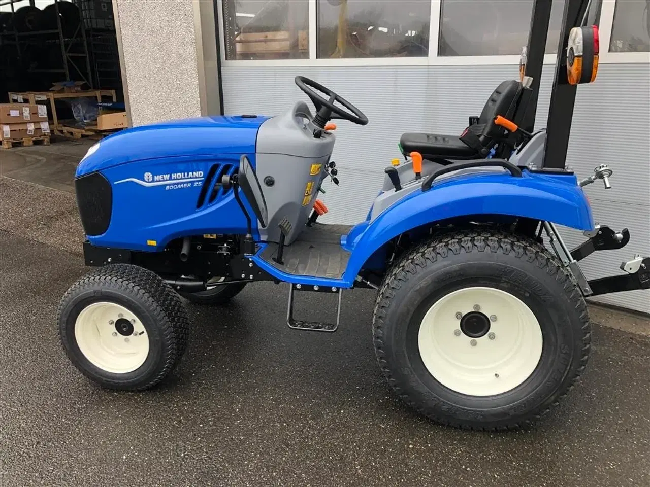 Billede 2 - New Holland Boomer 25