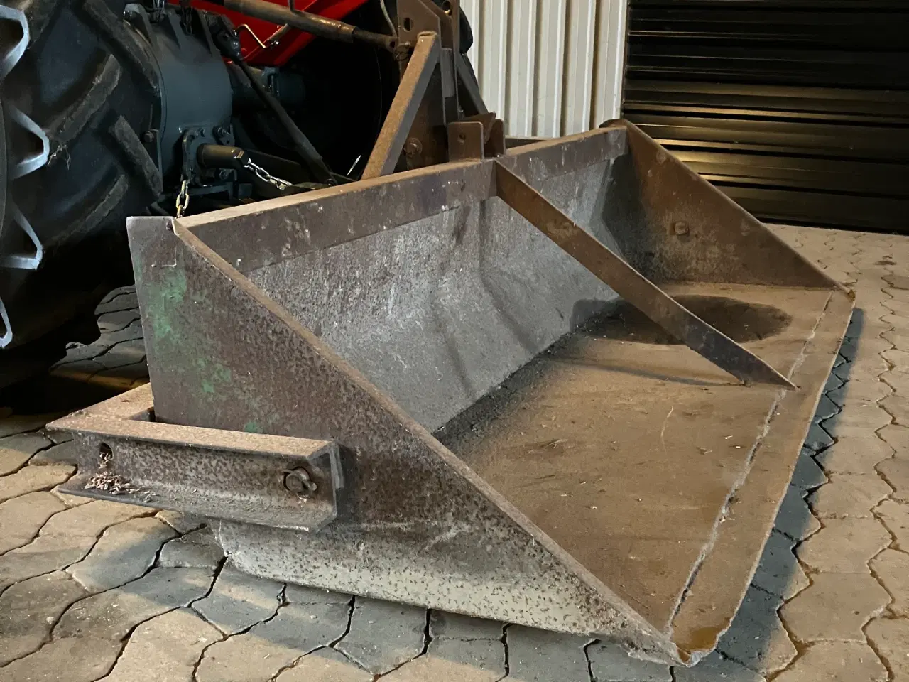 Billede 1 - JOS bagtipskovl