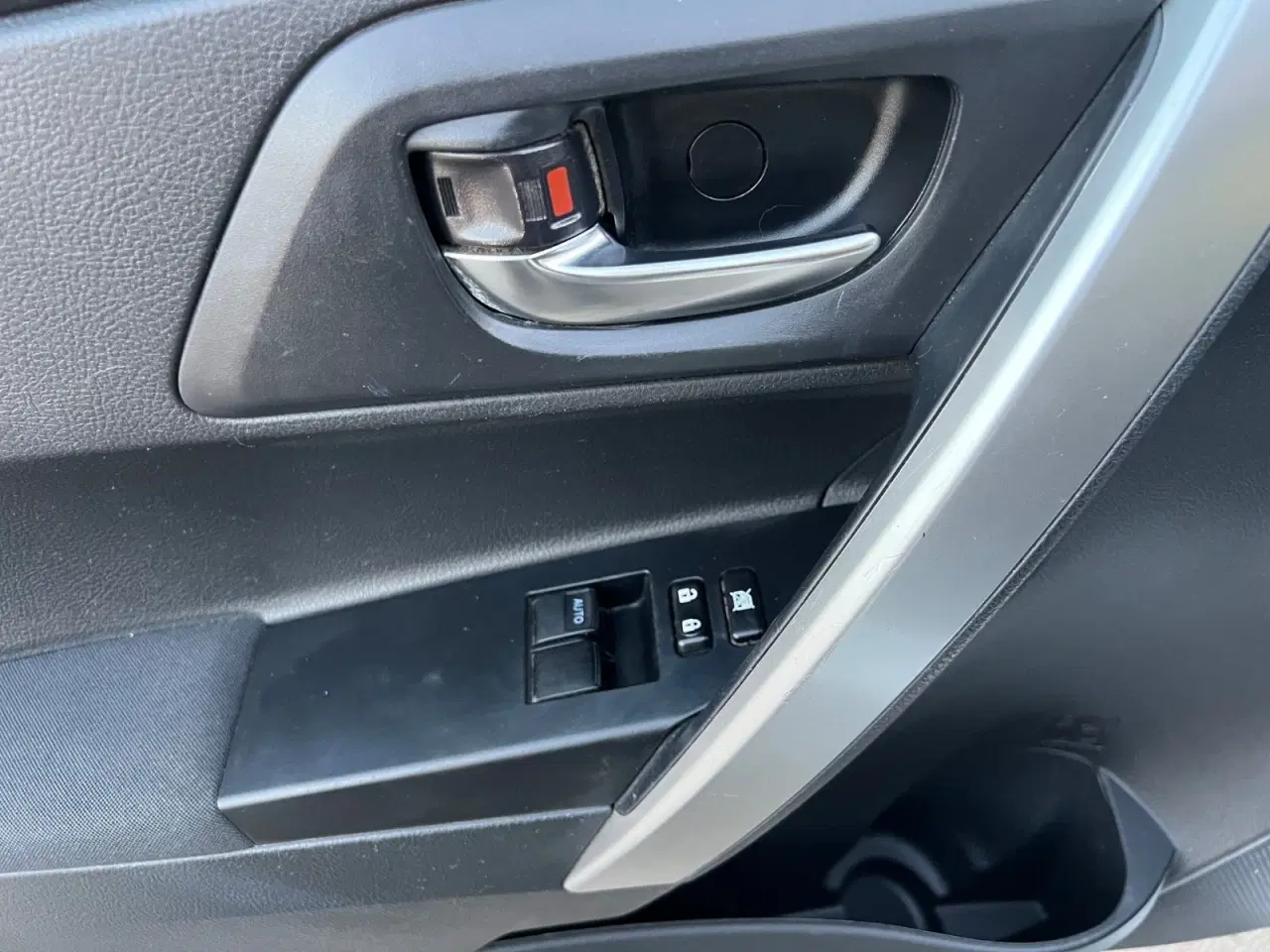 Billede 9 - Toyota Auris 1,3 VVT-i T1+