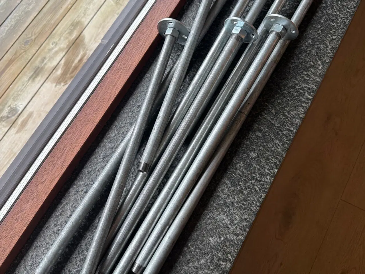 Billede 2 - Vandrør tøjstativ 