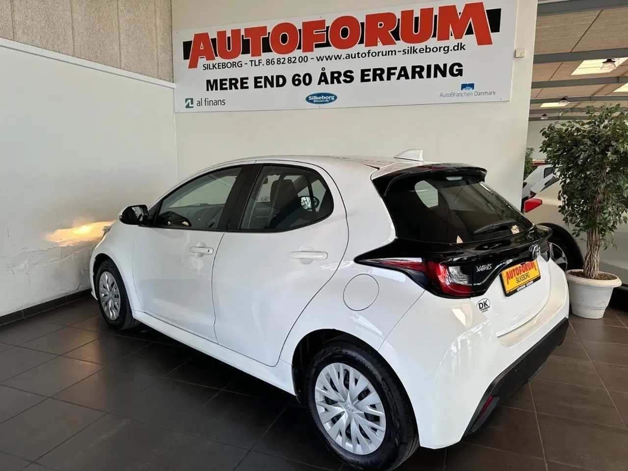 Billede 3 - Toyota Yaris 1,0 Essential Van