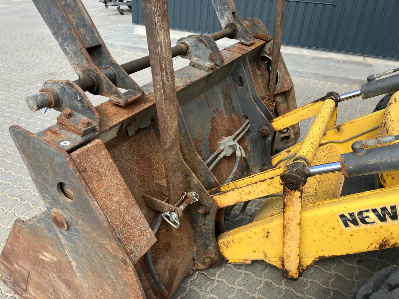 Billede 9 - New Holland LB110B kun 3500 timer