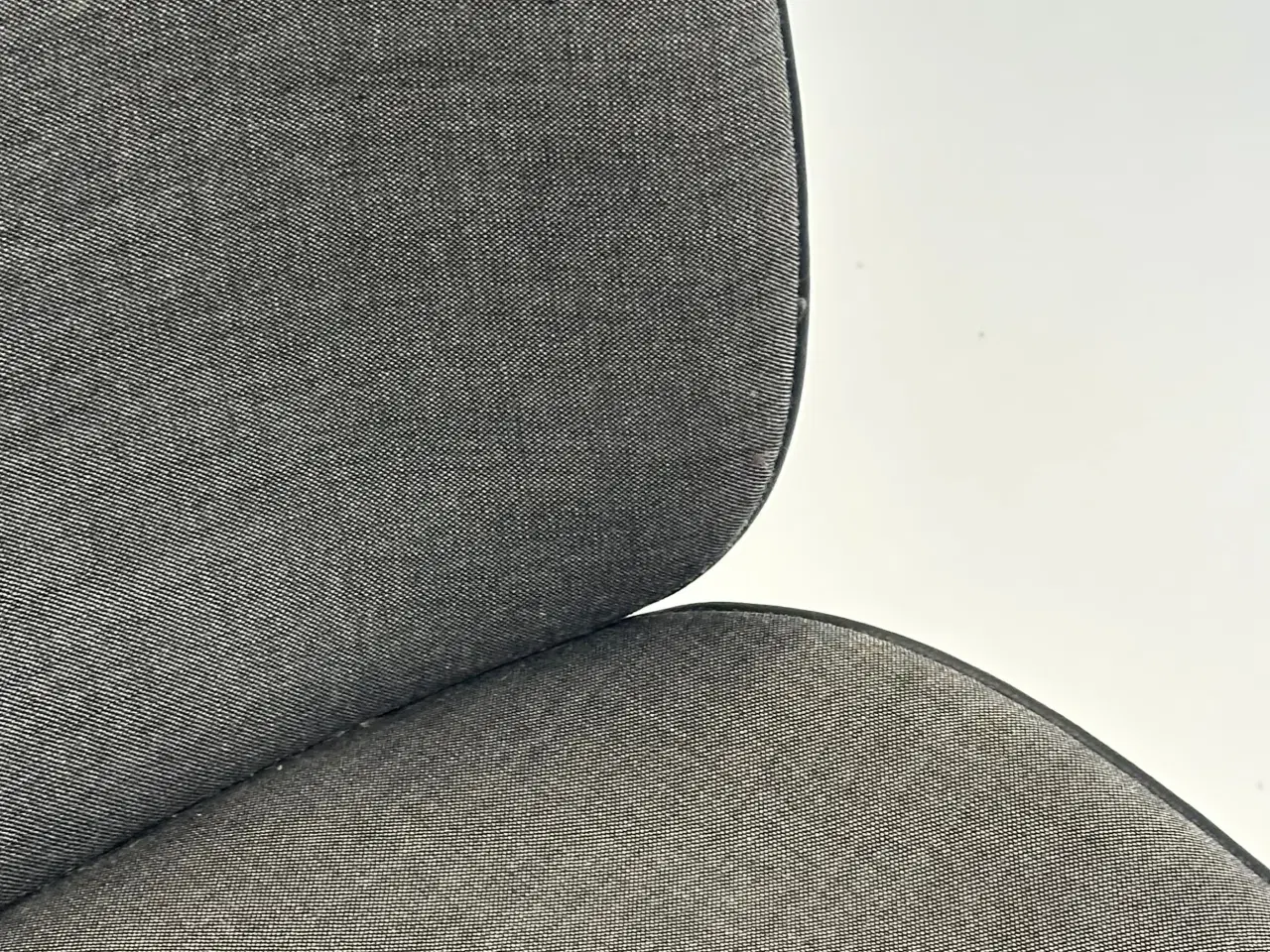Billede 8 - GUBI | Beetle Meeting Chair (Grå)