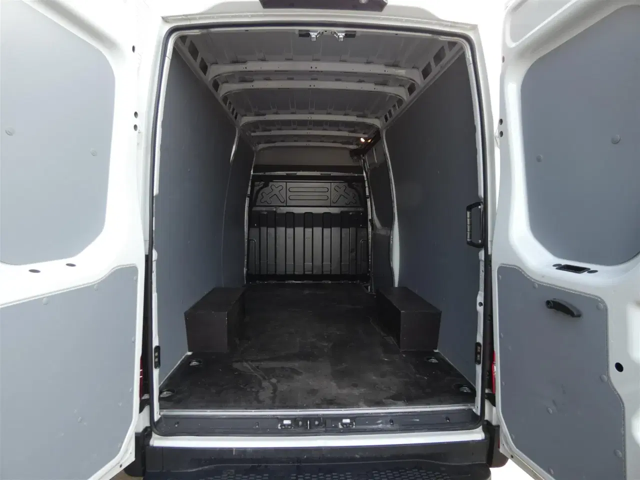 Billede 7 - Iveco Daily 35S16 12m2 2,3 D Hi-Matic 156HK Ladv./Chas. Aut.