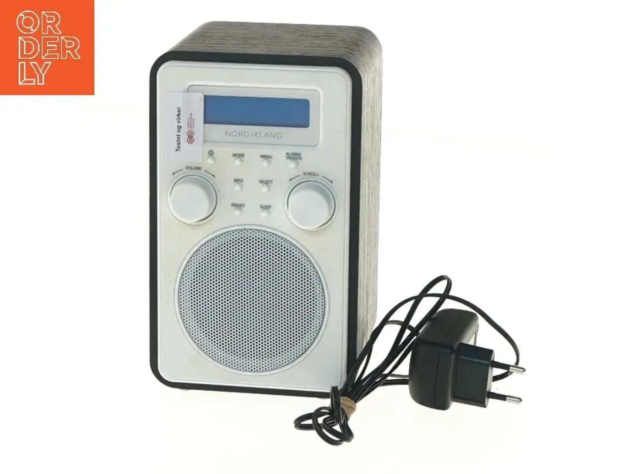 Billede 1 - Digital radio med oplader fra Nordklang (str. 19x11x12 cm)