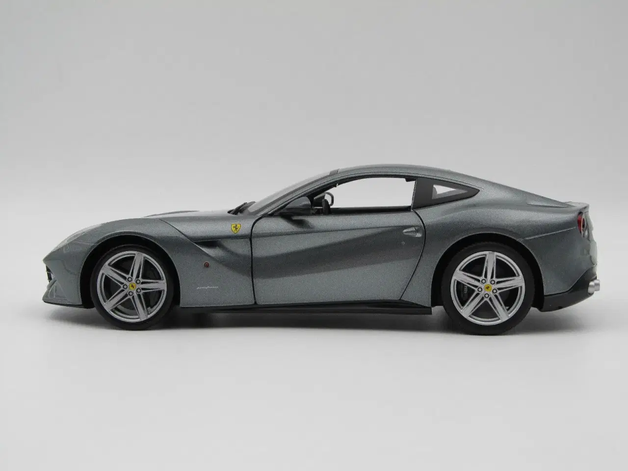 Billede 4 - 2012 Ferrari F12 Berlinetta 1:18