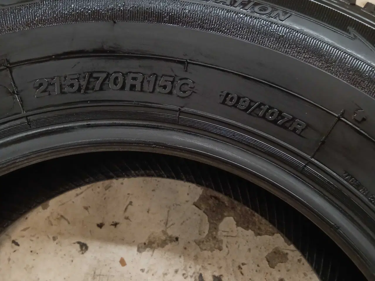 Billede 2 - Nye Vinterdæk  med pigge 