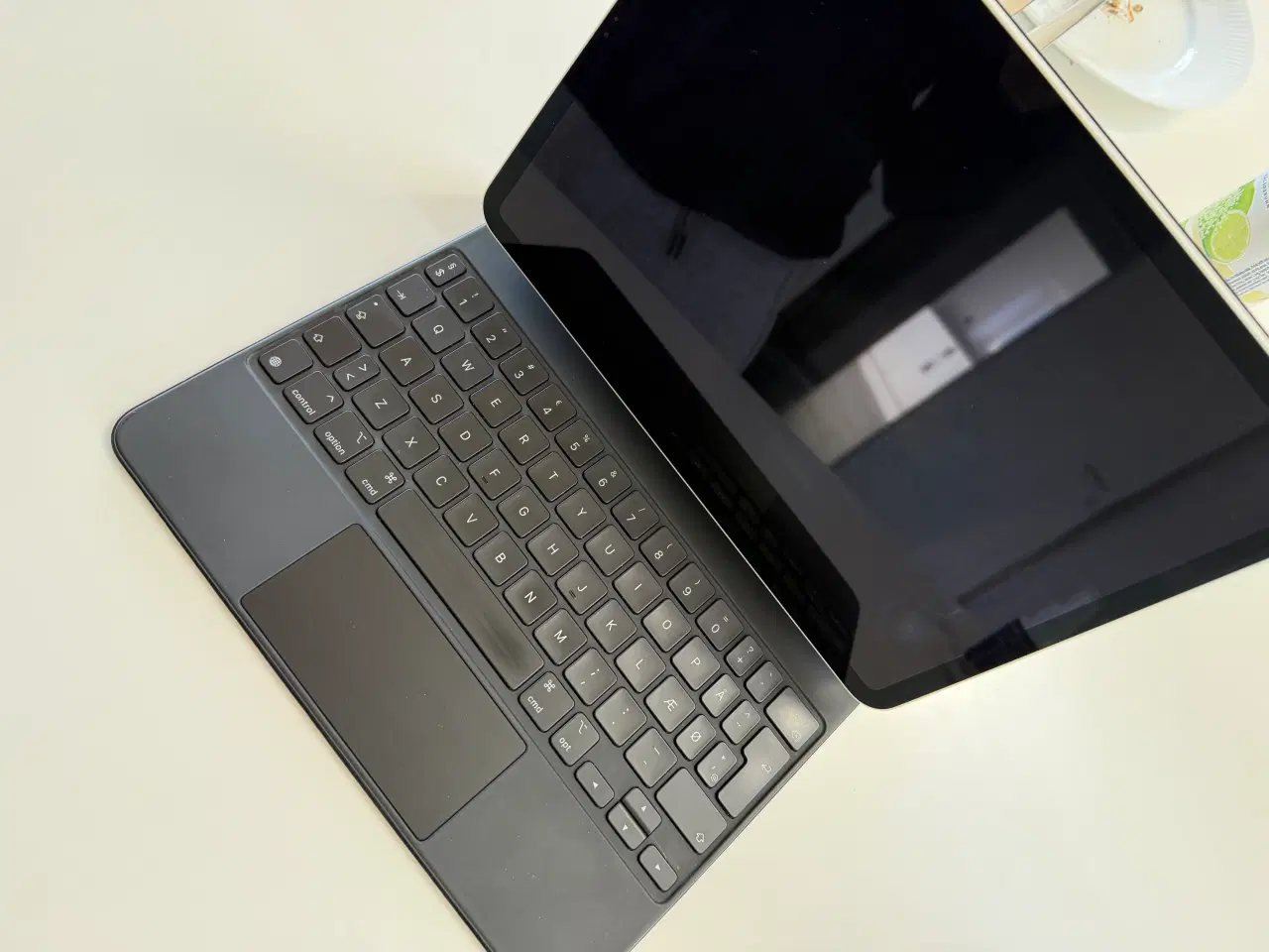 Billede 7 - iPad pro 2020 2. gen. 128 gå med magic keyboard