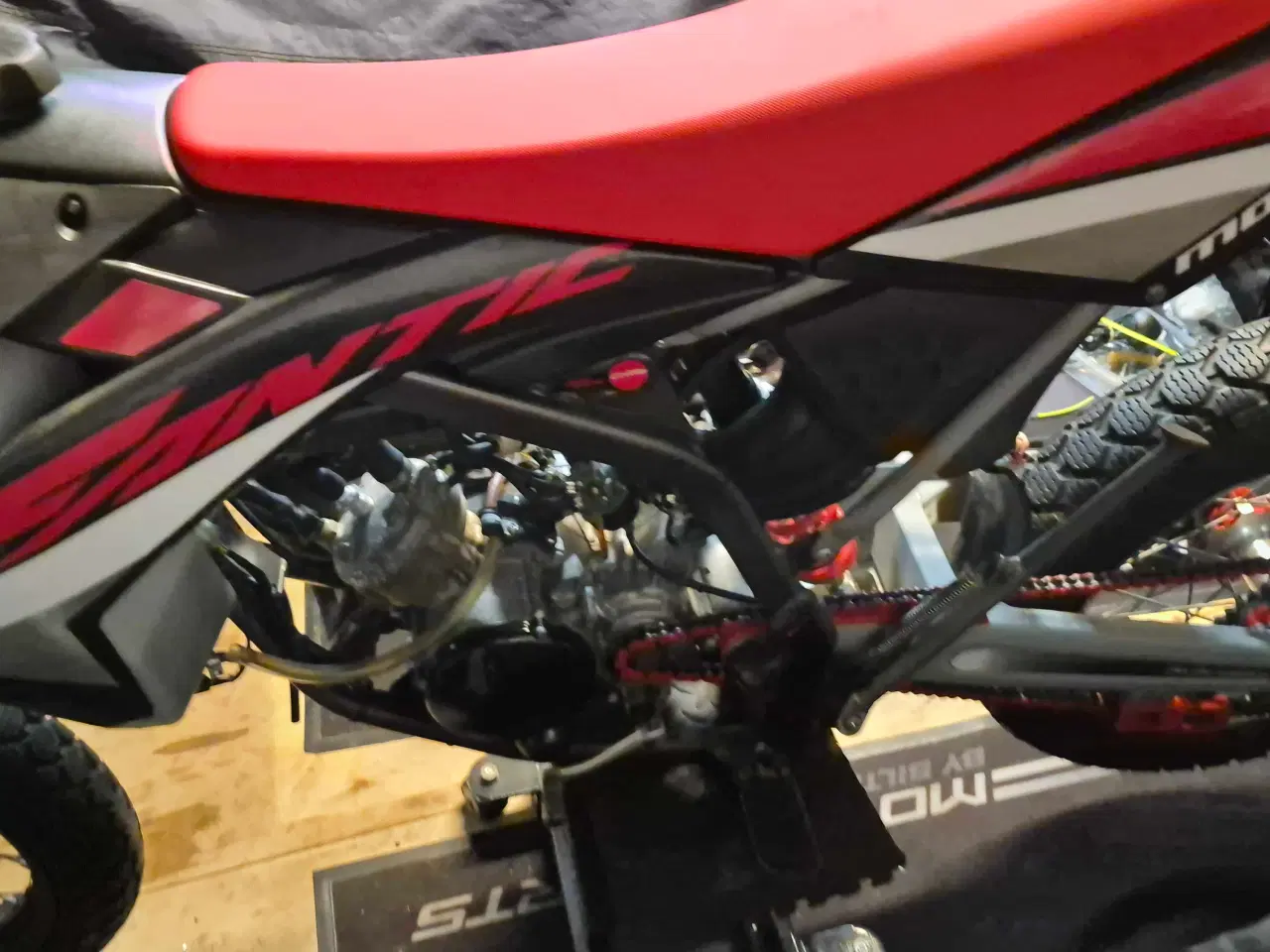 Billede 5 - Hvad skal min FANTIC MOTARD 45knallert KOSTE ??