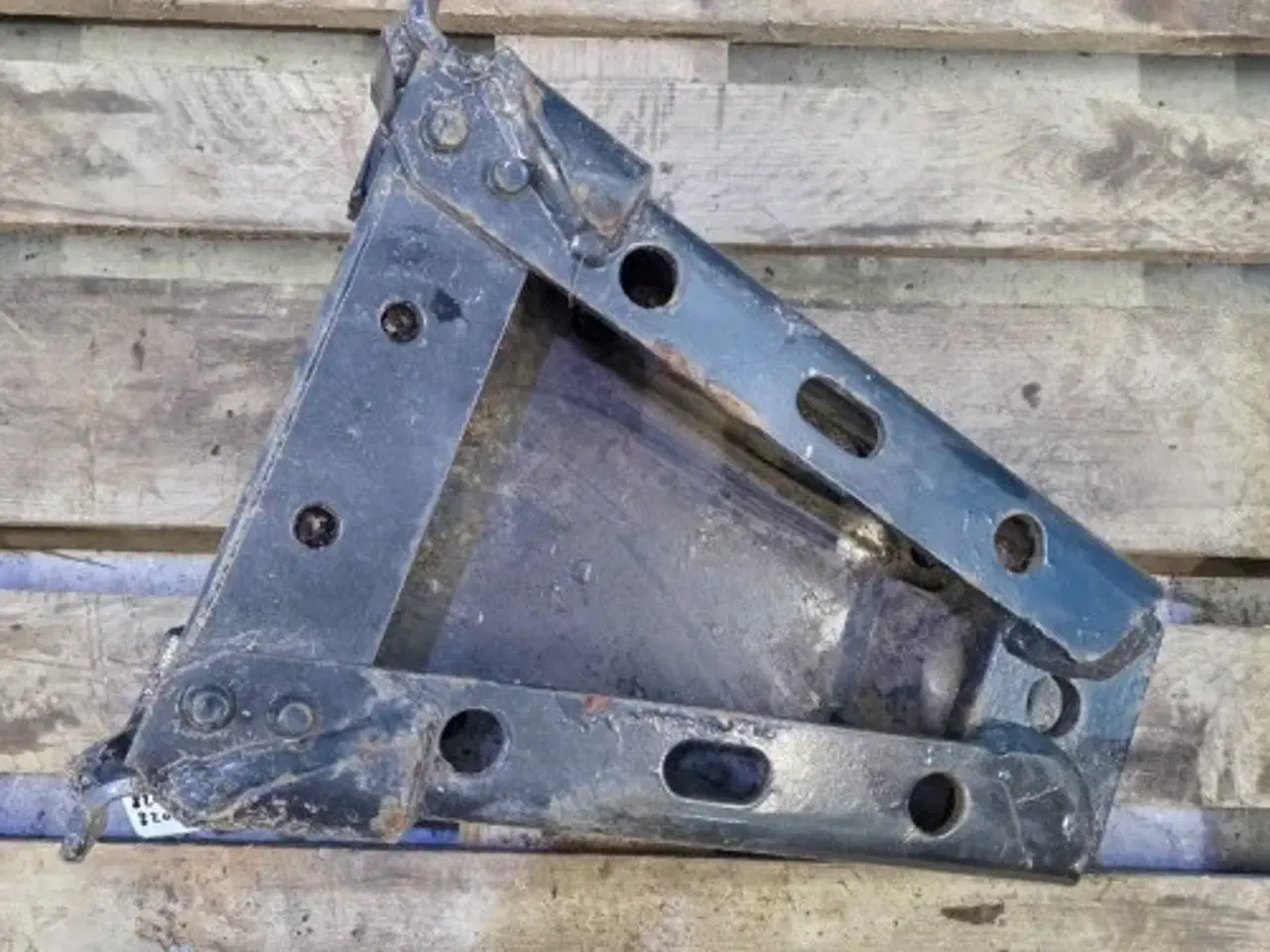 Billede 11 - New Holland TS110 Træk Ramme 82027018