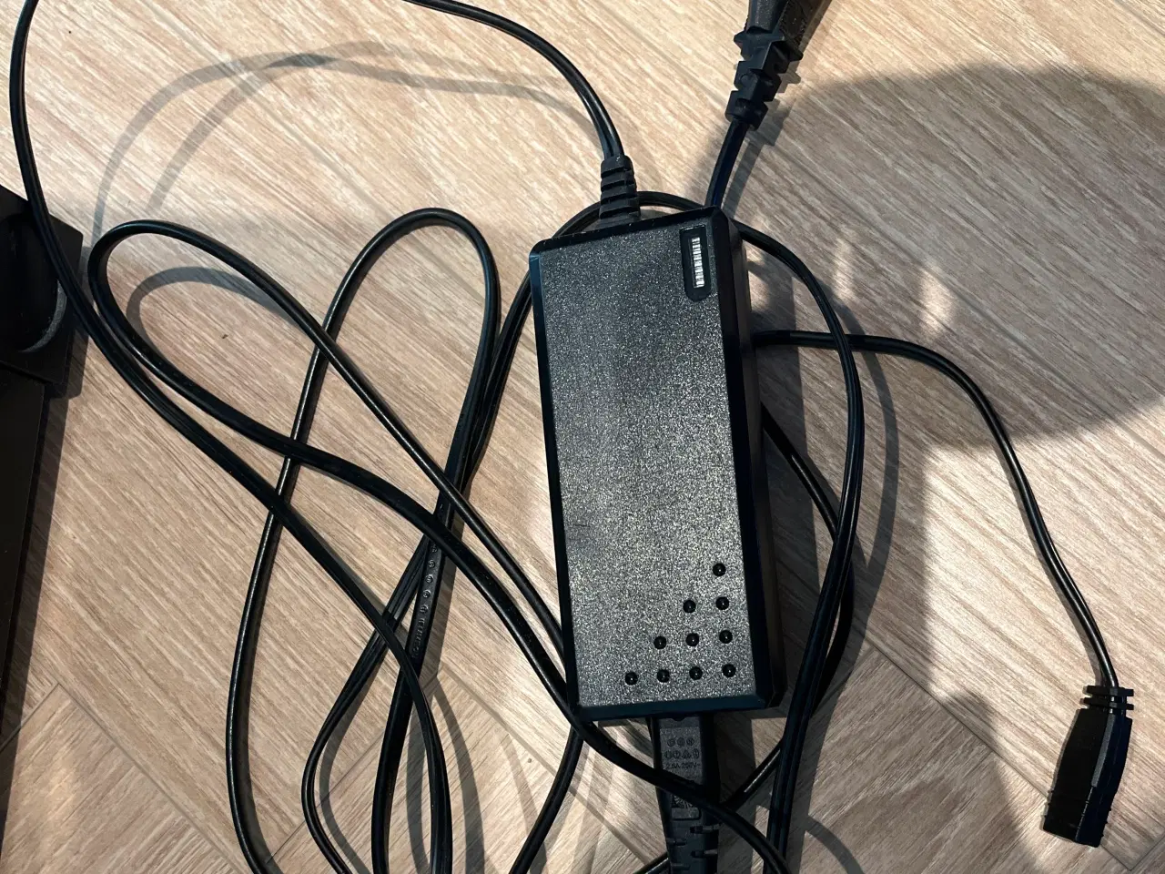 Billede 4 - Sort monster køleskab 