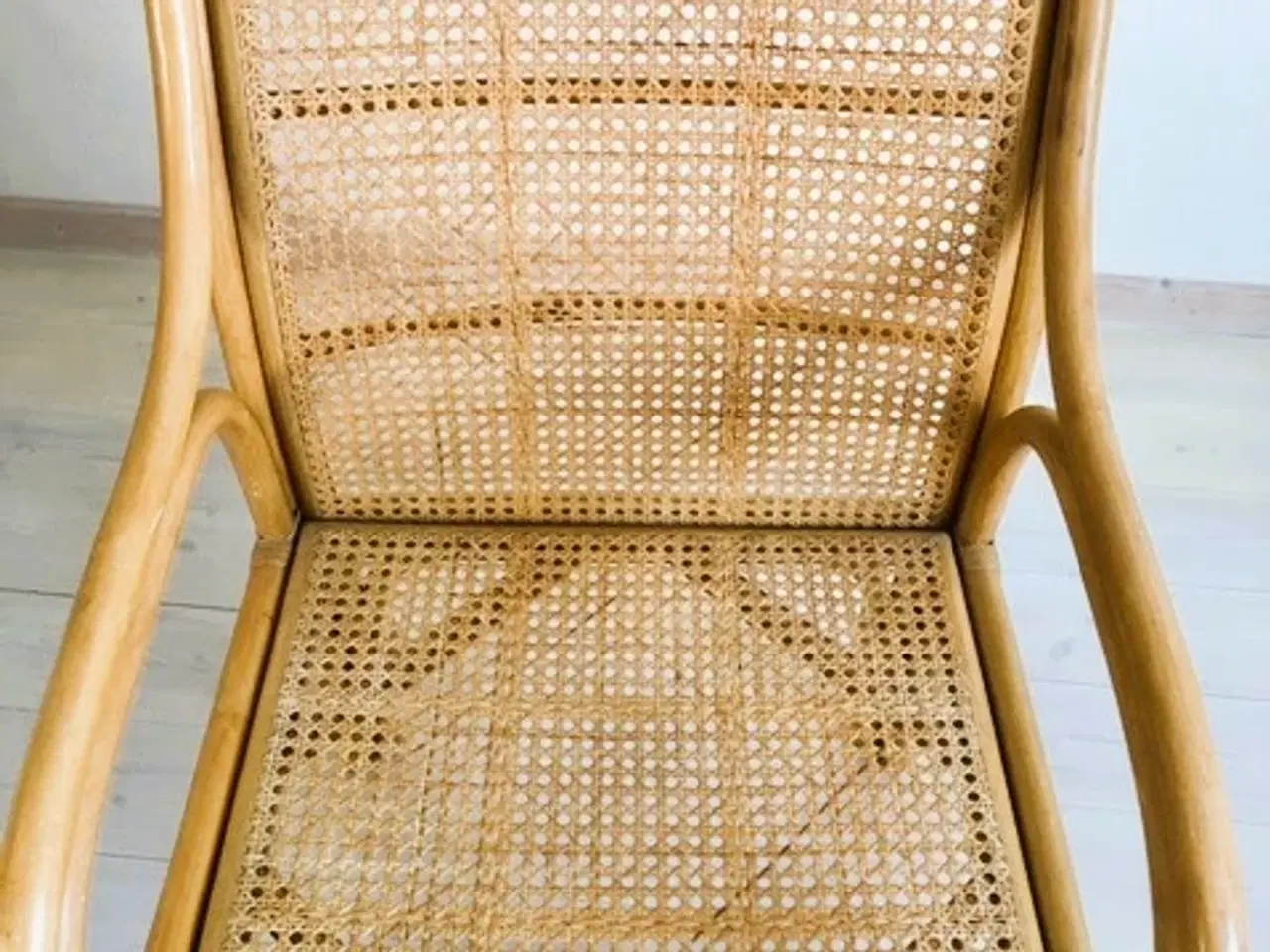 Billede 3 - Kurvestol med flet og hynde