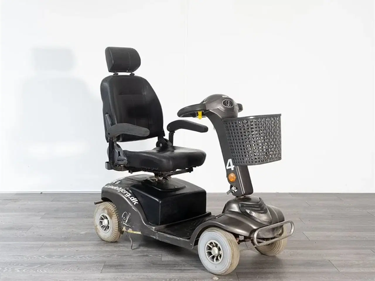 Billede 1 - LM-250 grå