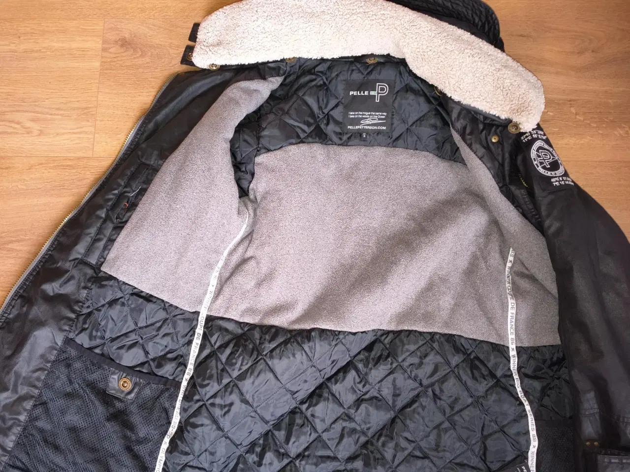 Billede 4 - PELLE P SWEDEN FUNKTIONS JAKKE, STR. S, SOM NY