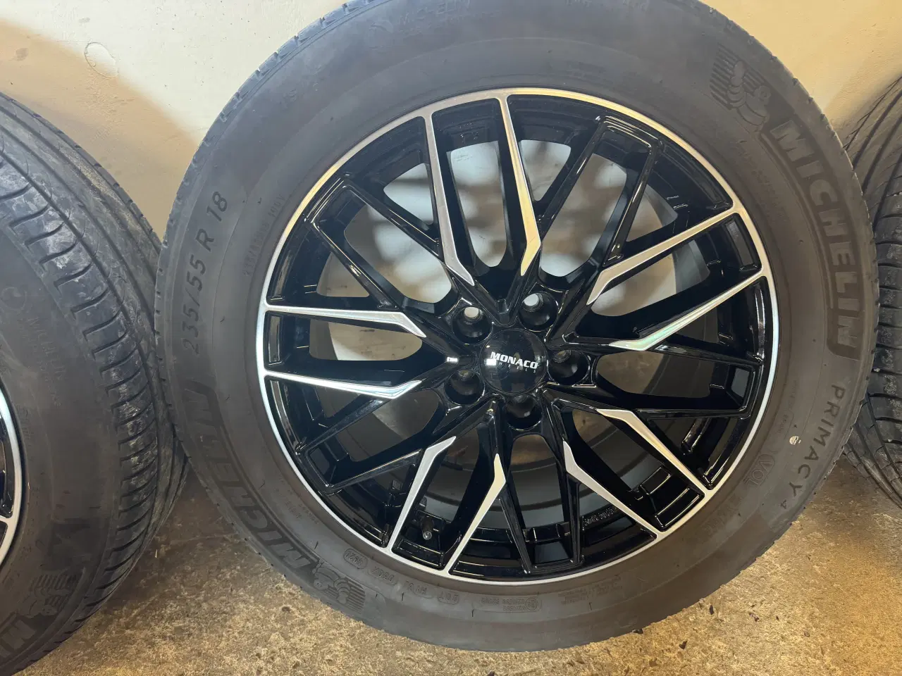 Billede 5 - Alufælge med dæk