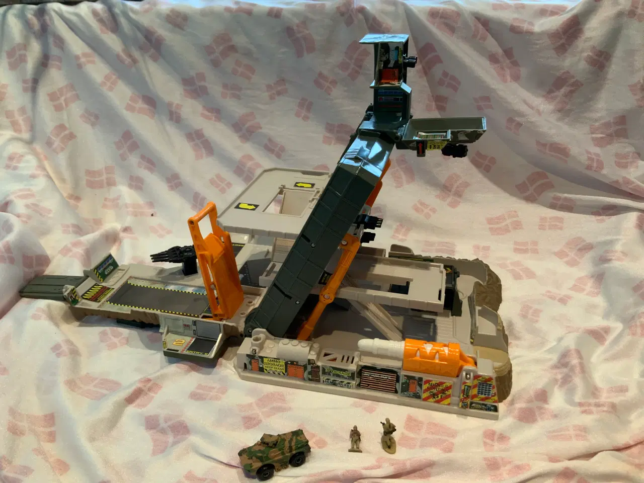 Billede 2 - Micro Machines Battle Zones