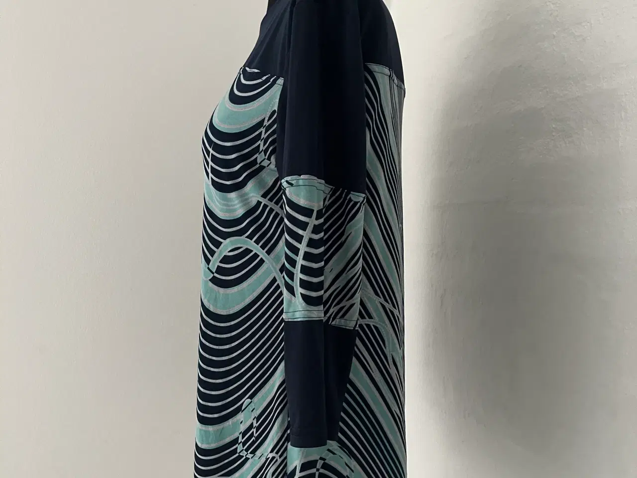 Billede 3 - Bluse str.40