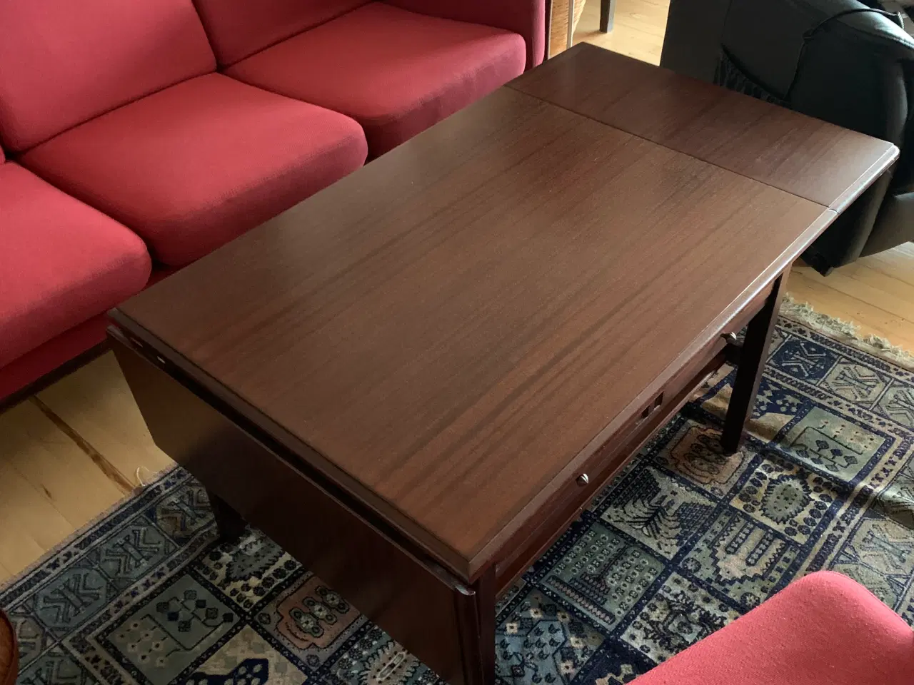 Billede 1 - Sofasæt bord+sofa+stole