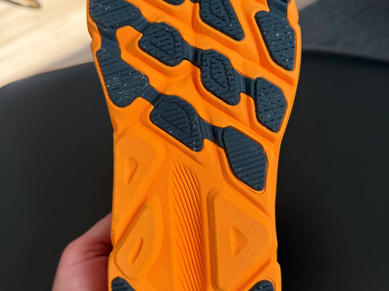 Billede 5 - Løbesko mrk. Hoka Clifton 9 GTX str. 442/3