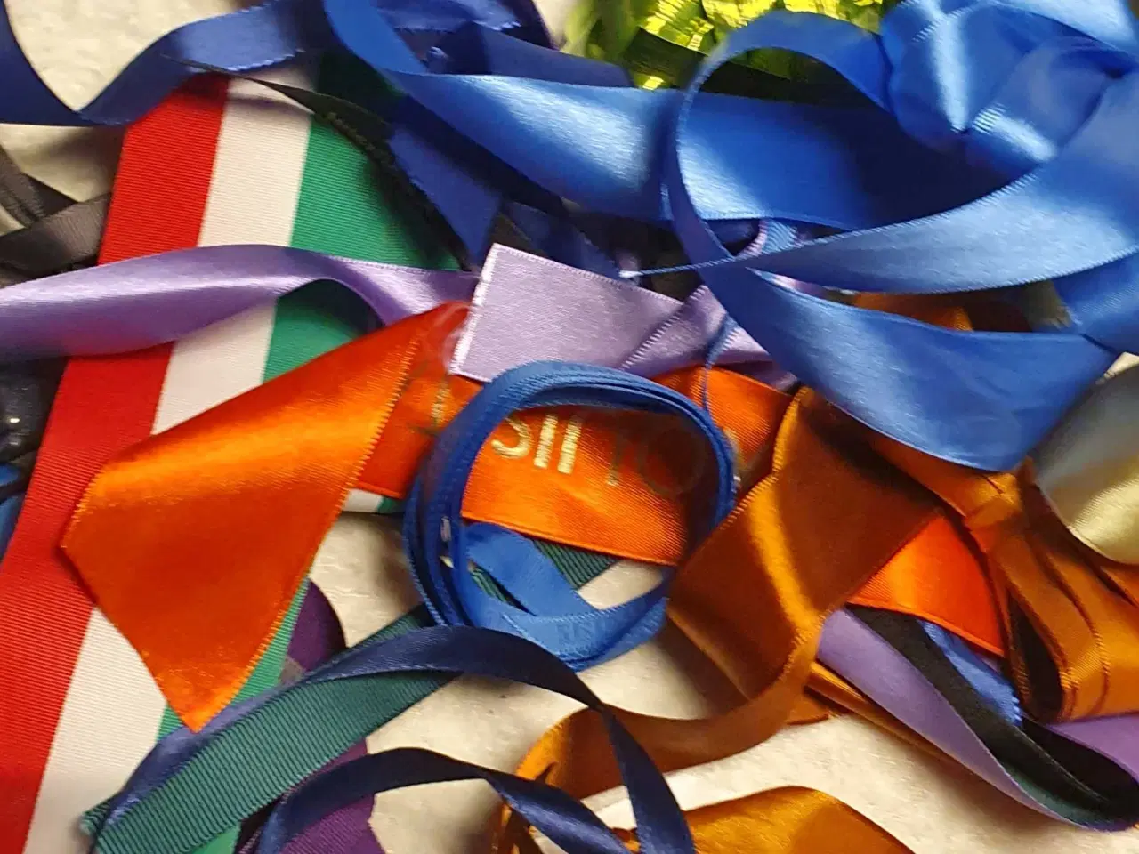 Billede 6 - Silkebånd mm