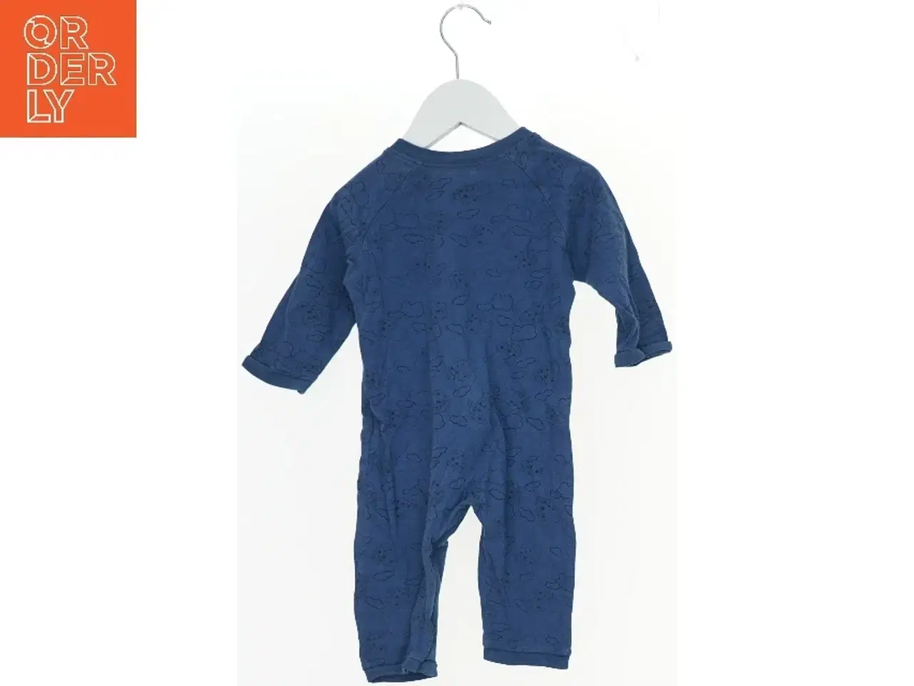 Billede 2 - Heldragt til baby med sømløse sky design fra Mm (str. 74)