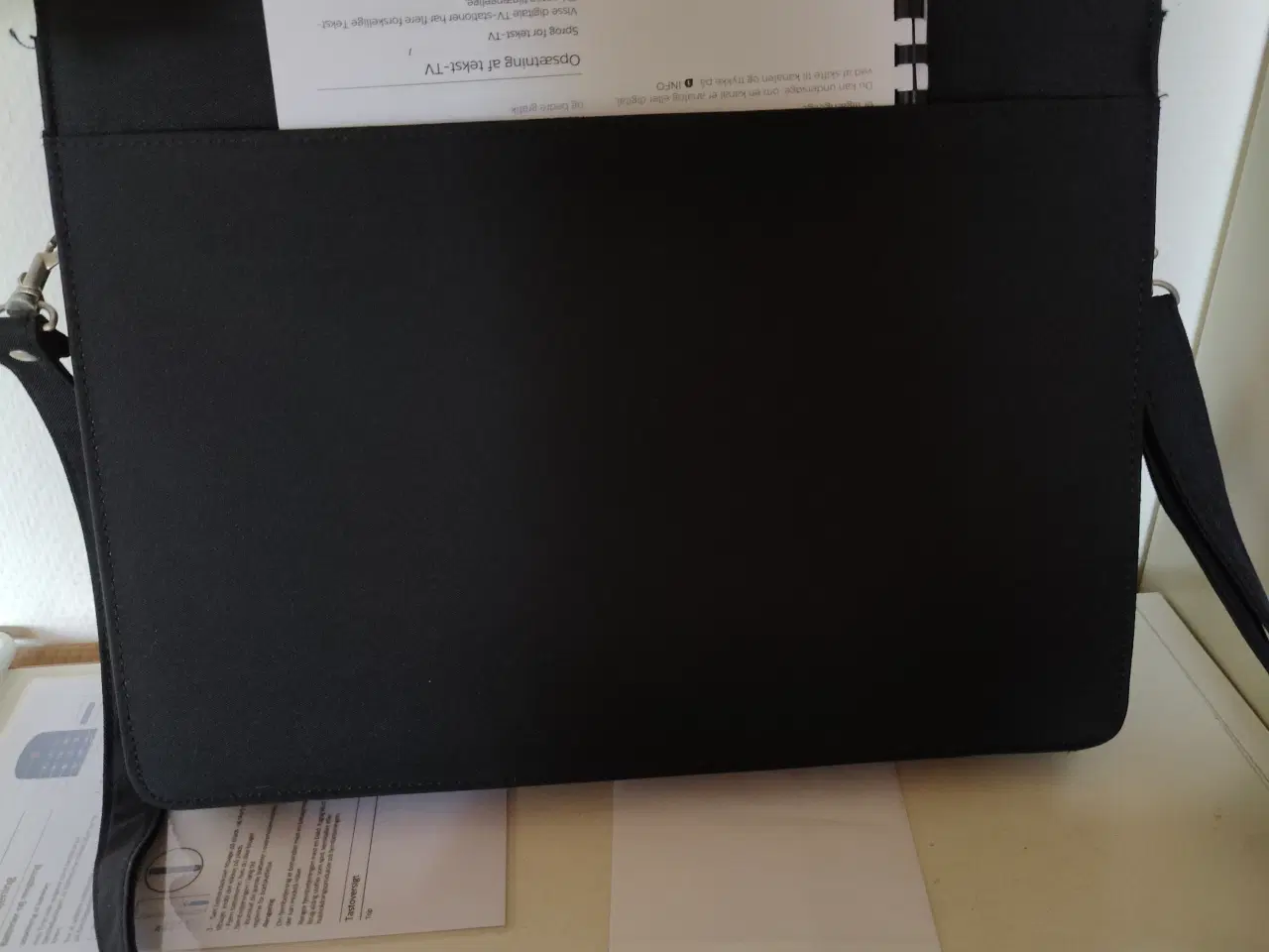 Billede 2 - Ny sort skuldertaske computermappe