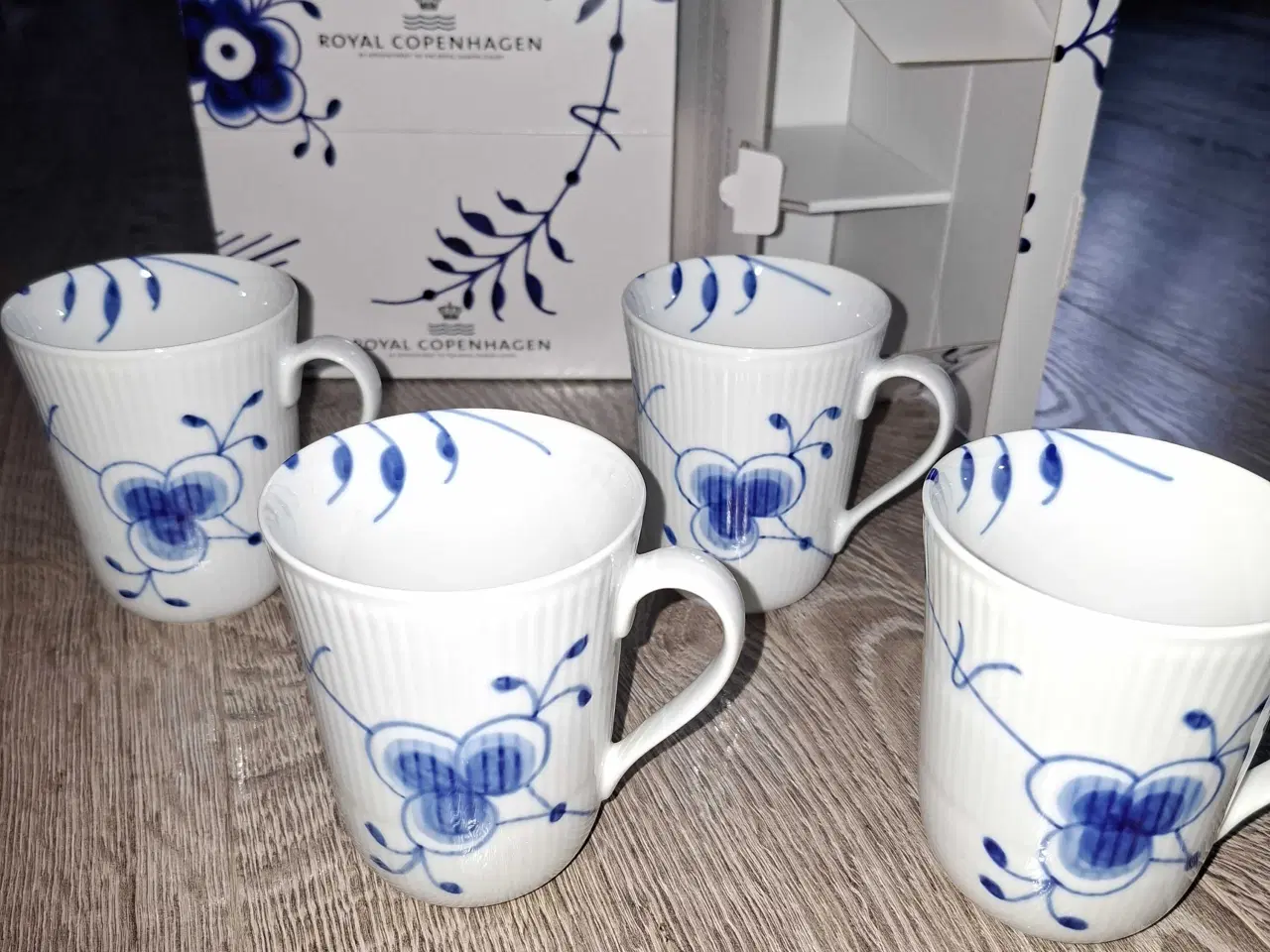 Billede 1 - Royal Copenhagen Blue Fluted Mega krus 36 cl. 