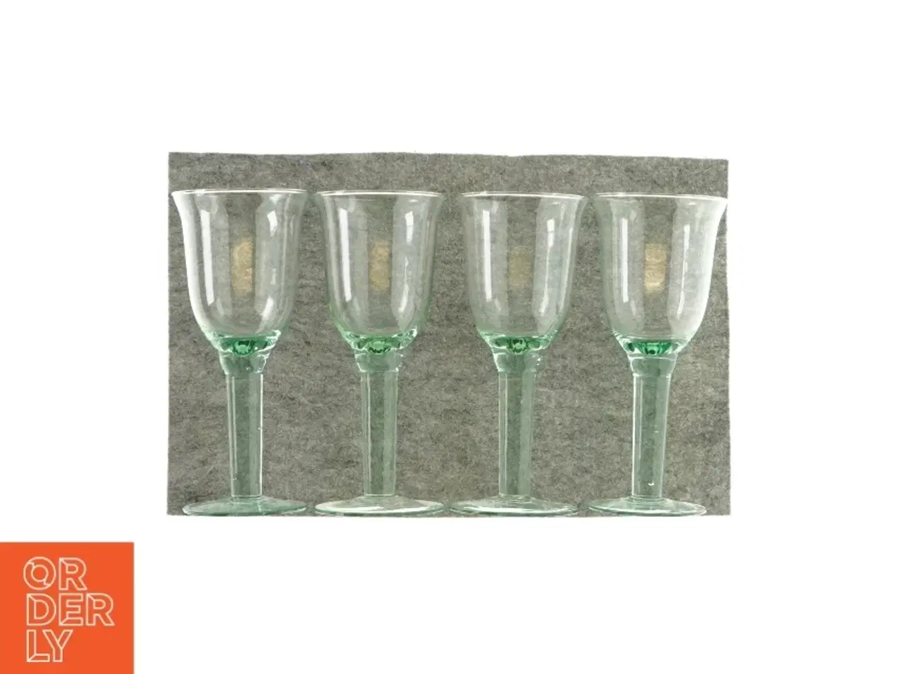 Billede 1 - Glaslysestager/vaser/skjuler (4 styks)