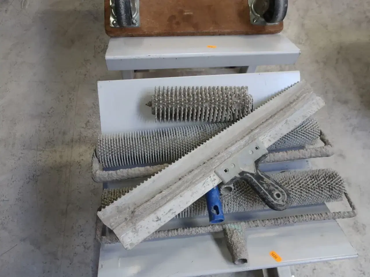 Billede 5 - 2 stk. vogne med indhold