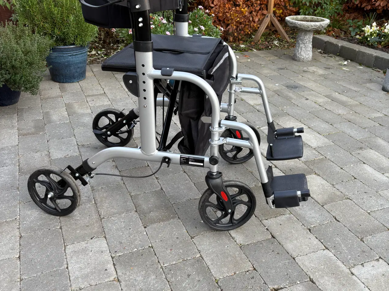 Billede 4 - Rollator ( hjælpemiddel)