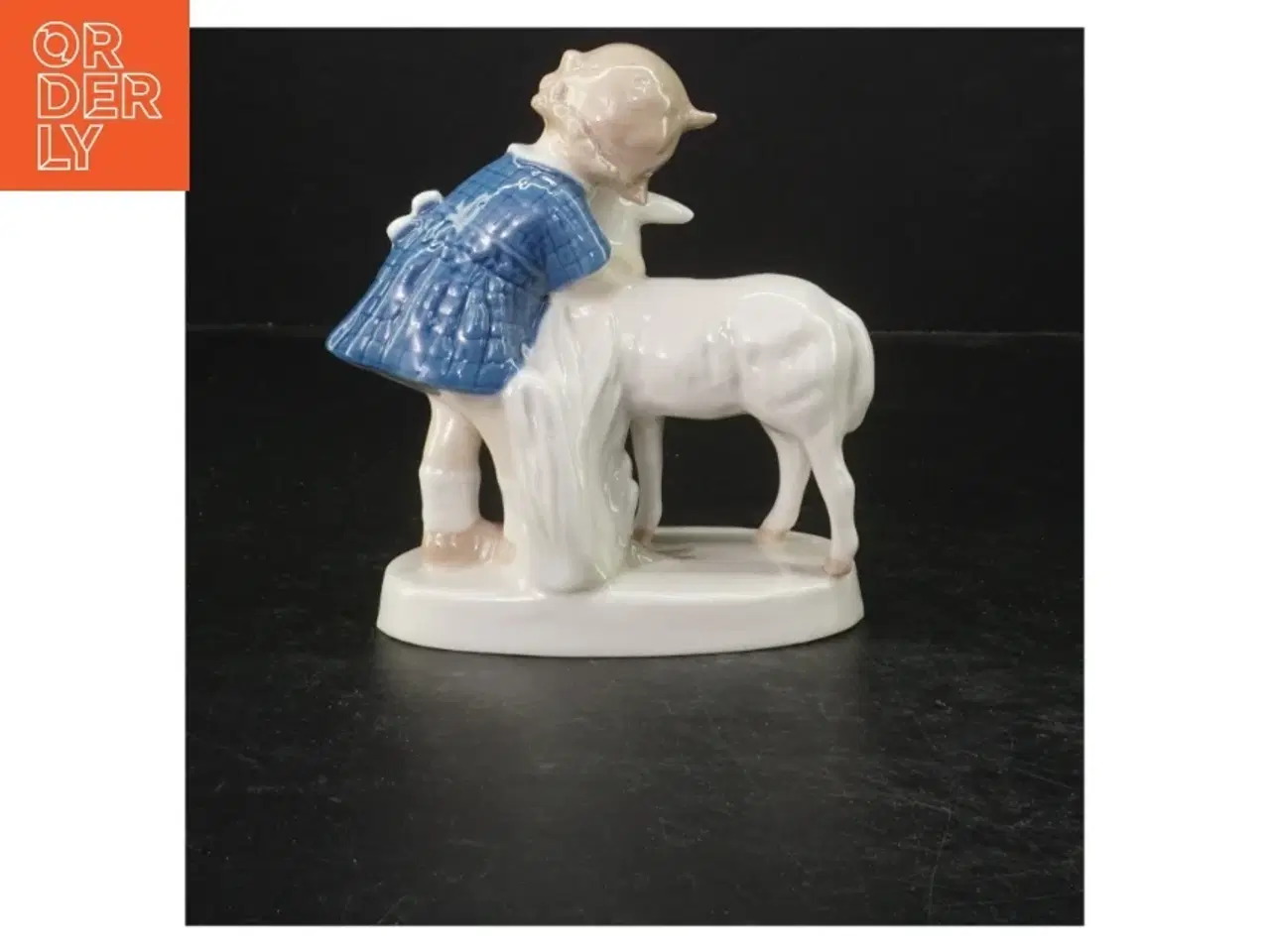 Billede 2 - Porcelænsfigur af pige og lam (str. 13 cm)