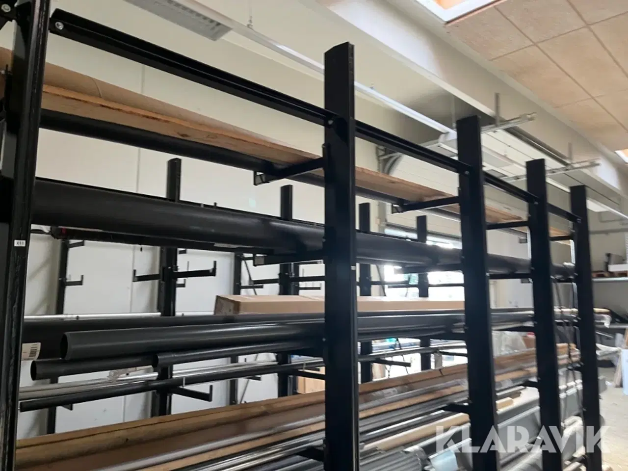 Billede 9 - Grenreol en række